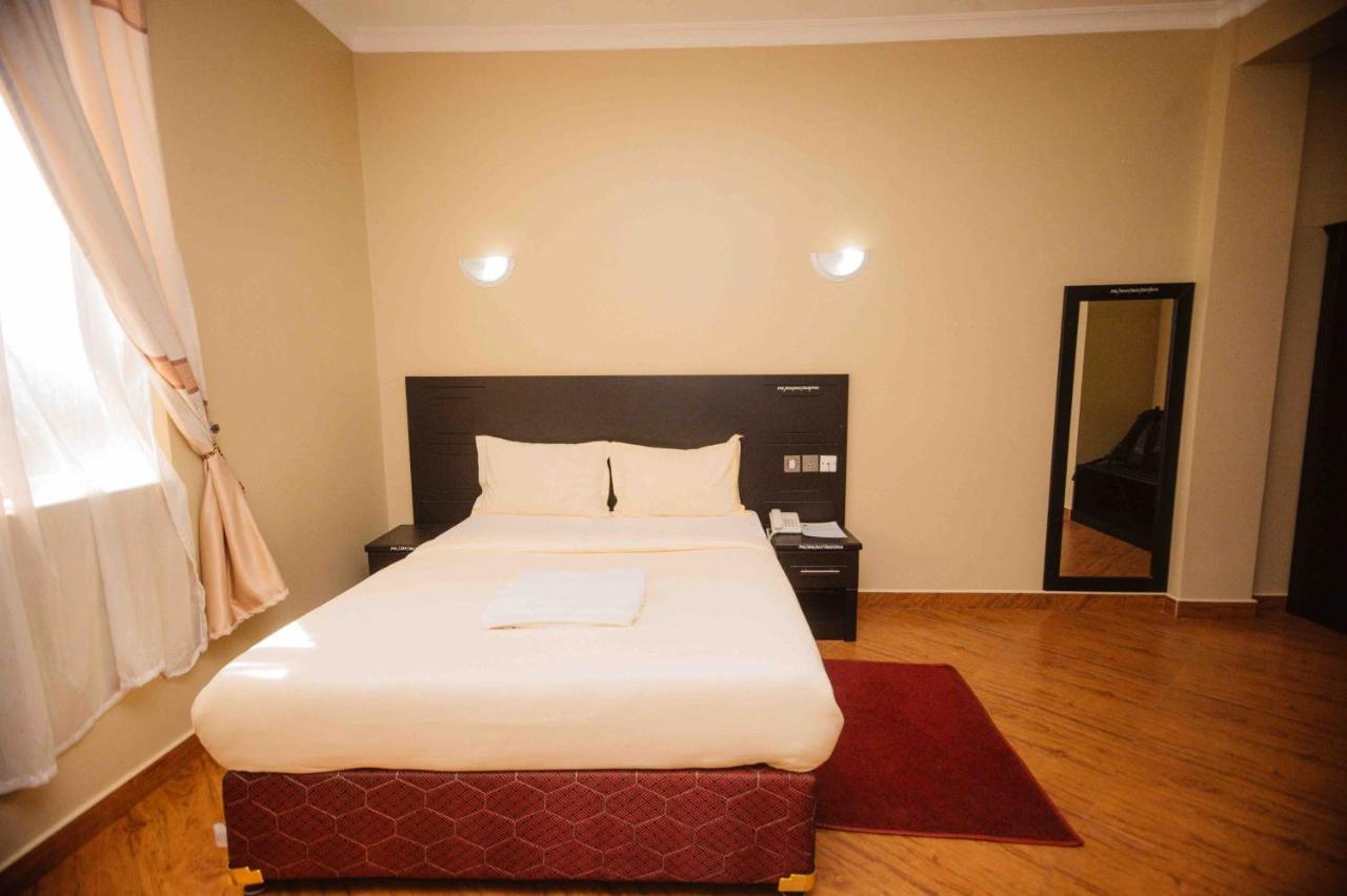 Panone Hotel Boma Boma la Ngombe 외부 사진