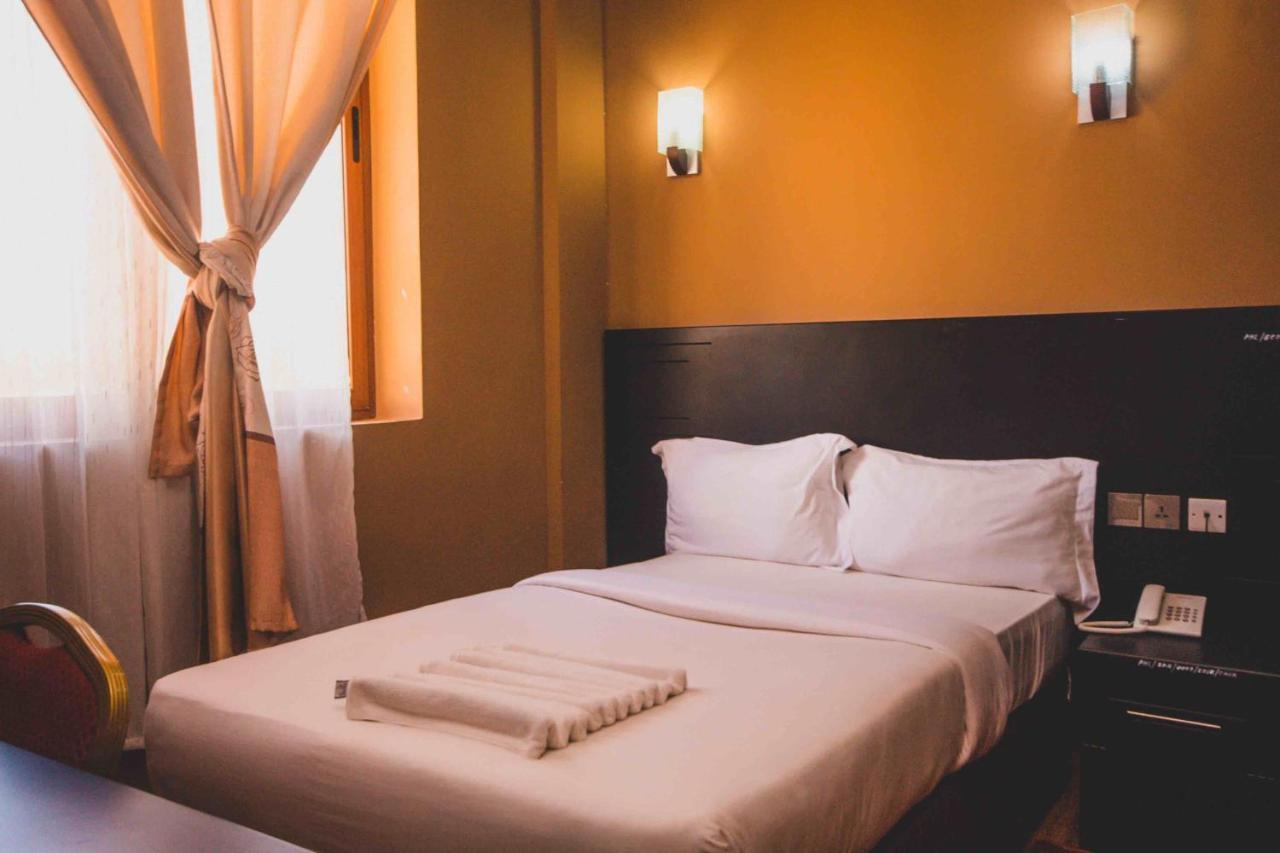 Panone Hotel Boma Boma la Ngombe 외부 사진